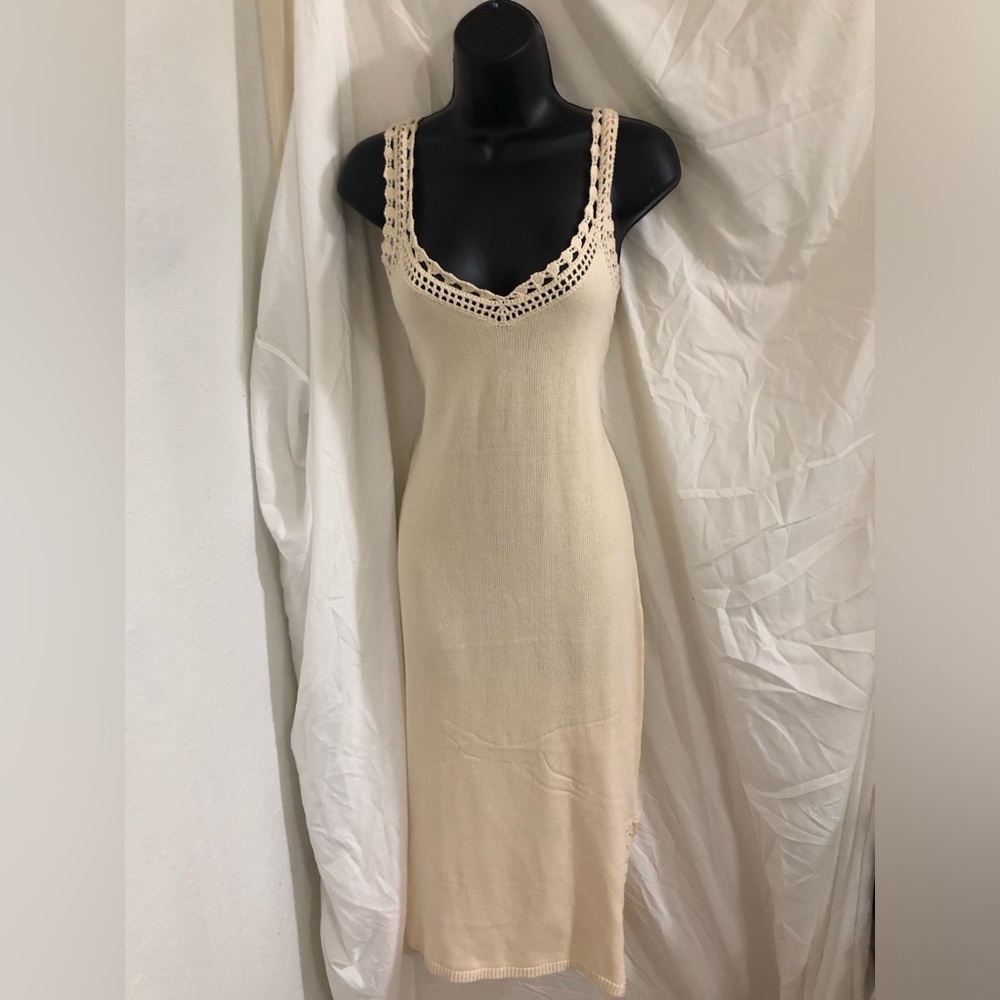 Cream crochet trim sweetheart neckline cotton bodycon knit dress size medium new